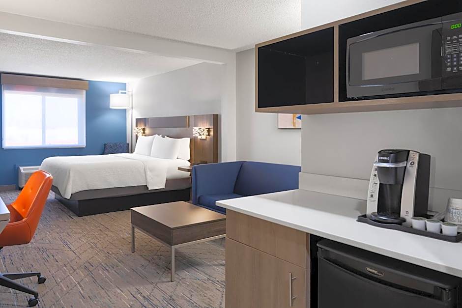 Holiday Inn Express Hotel & Suites Midwest City By IHG