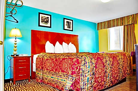 Deluxe King Room Smoking