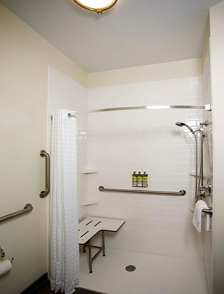 CANDLEWOOD SUITES - JACKSONVILLE - MAYPORT By IHG