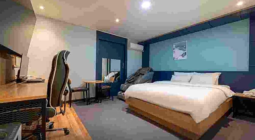 CURVE HOTEL IKSAN