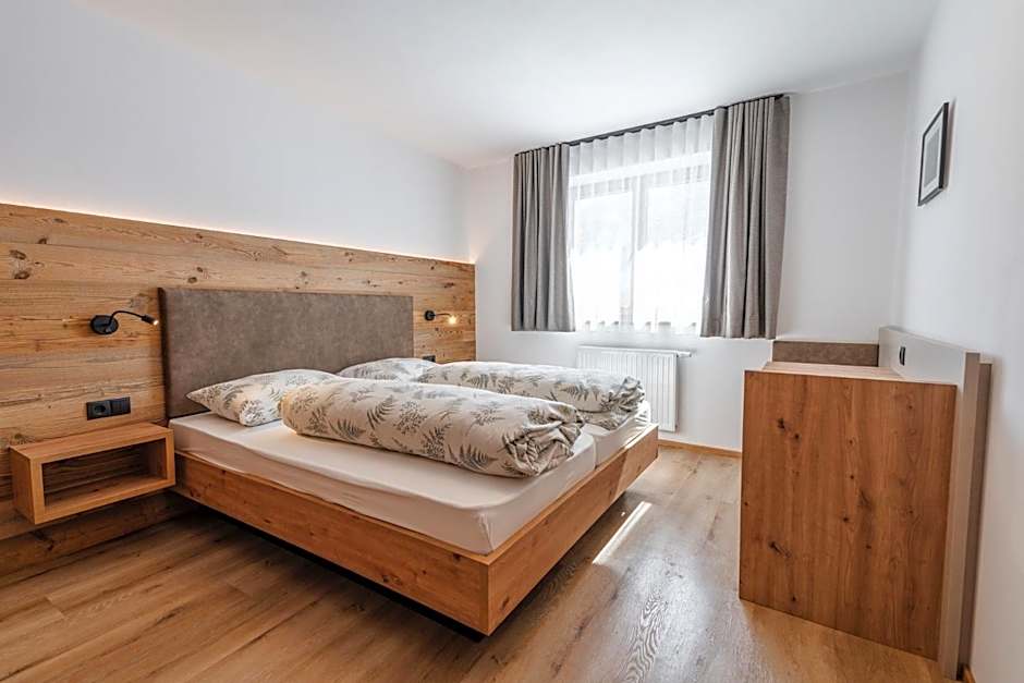 Edelweisshütte Ladurns