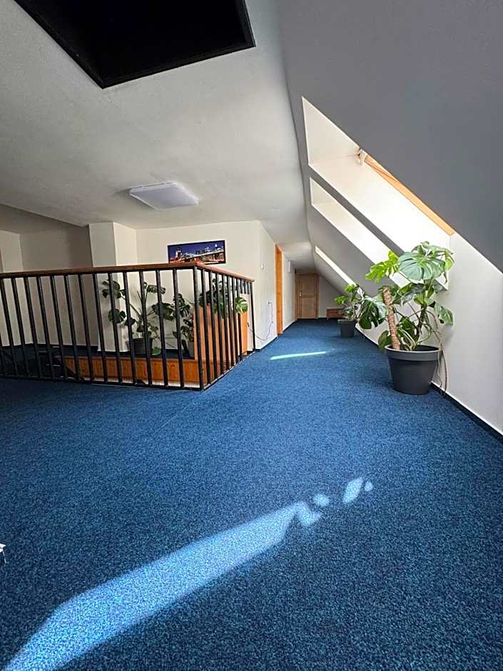7Rooms