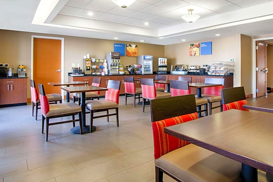 Comfort Inn & Suites Norman near University