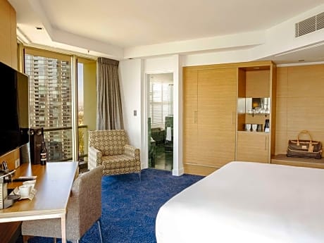 LUXURY ROOM, 1 King Size Bed, Ocean Views, Spa