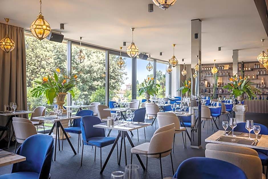 Grand Hotel Adriatic II