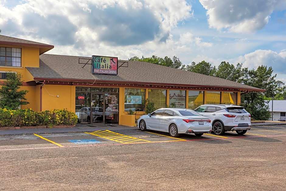 Executive Inn & Suites