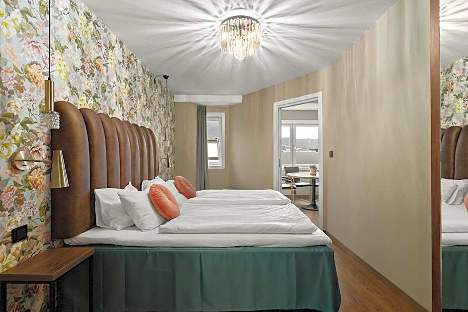 Ole Bull Hotel & Apartments