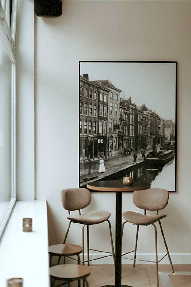 Boutique Hotel First City