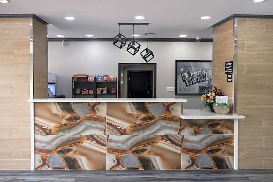 Super 8 by Wyndham Pasadena