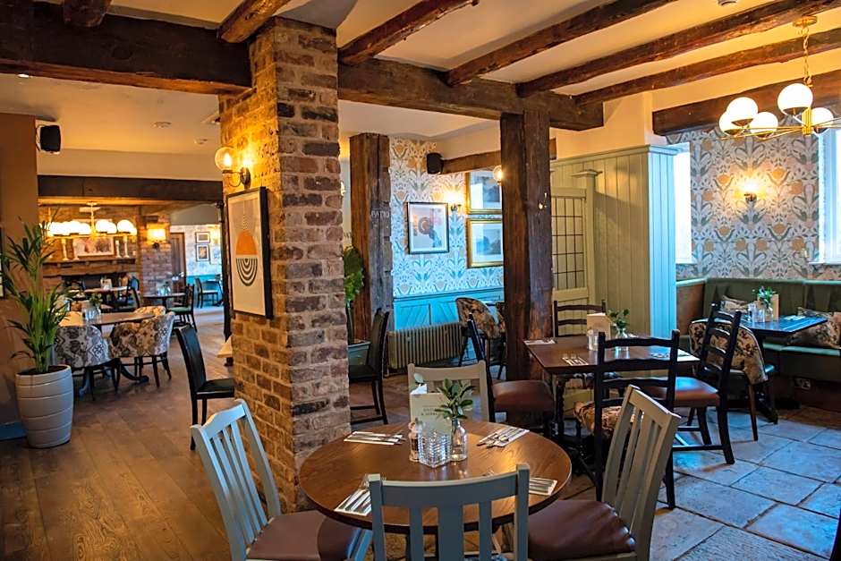 The Red Lion Inn by Chef & Brewer Collection