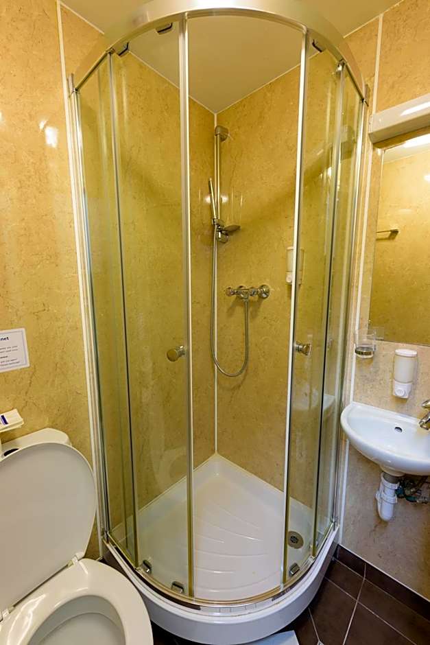 Dolphin Inn - The Lodge