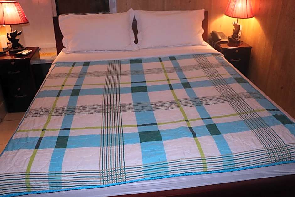 Kim Long Hotel