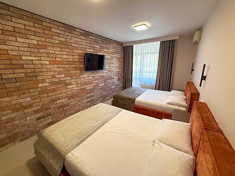 Komilfo Hotel