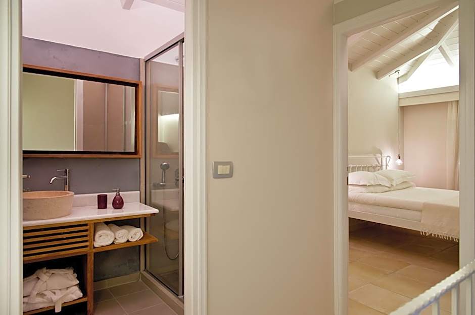 The Mini Beach Hotel