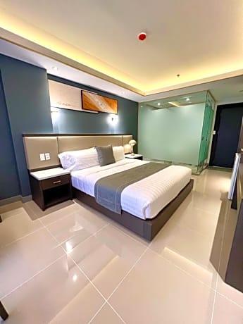 Subic Riviera Hotel & Residences