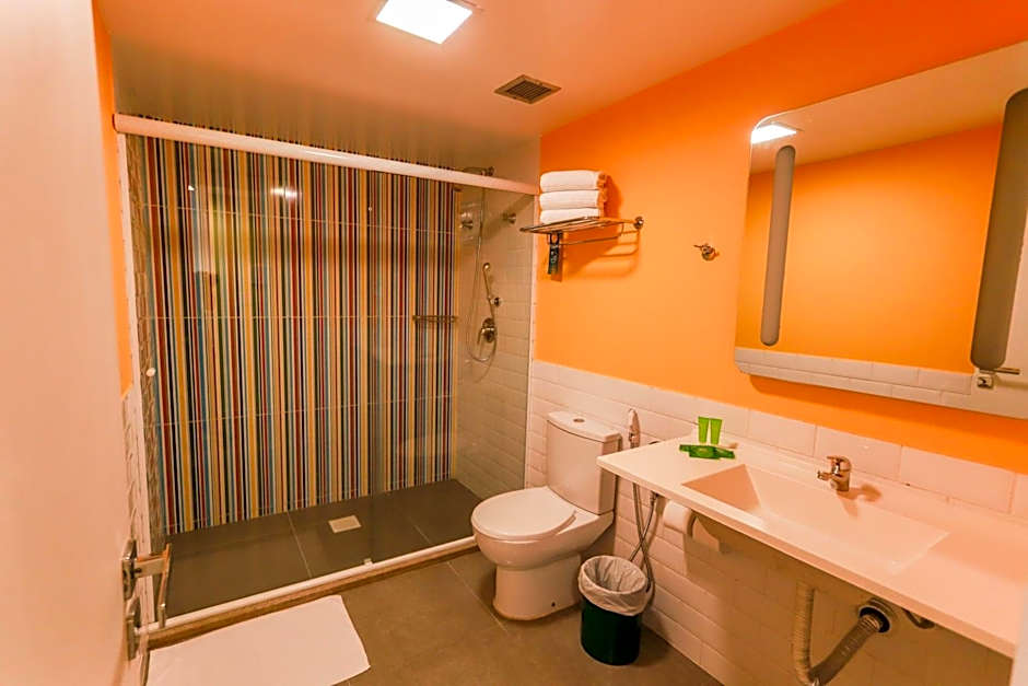 Ibis Styles Balneário Camboriú - 1 Quadra do Mar