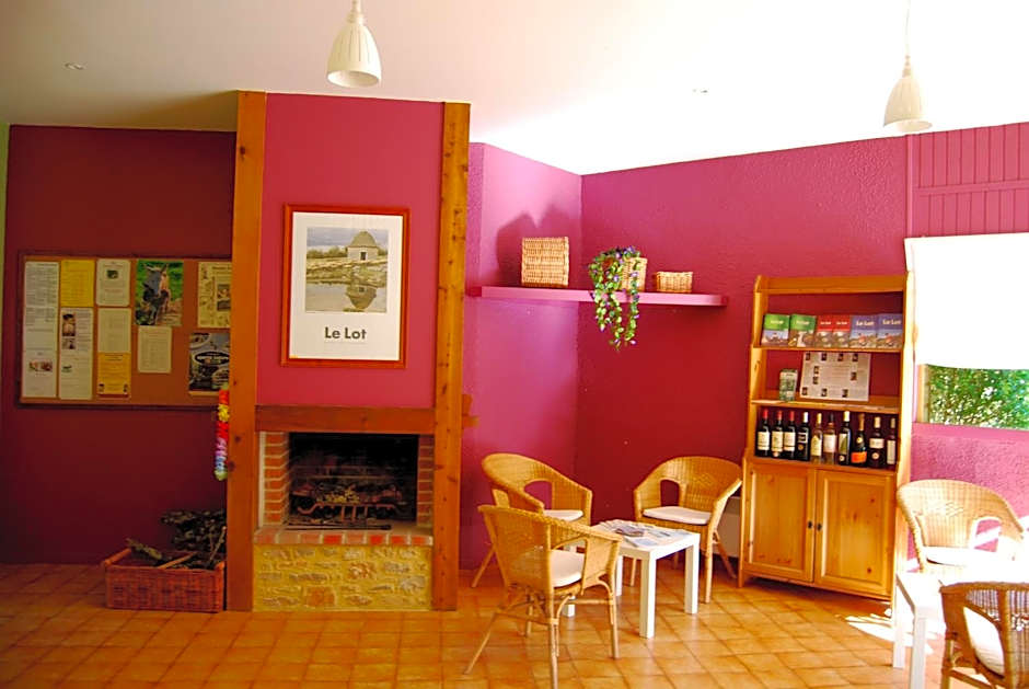 Lagrange Grand Bleu Vacances - Residence Les Ségalières