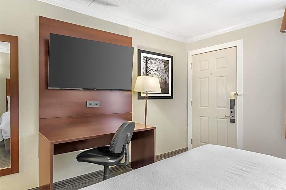 Best Western Plus Dryden Hotel & Conference Centre