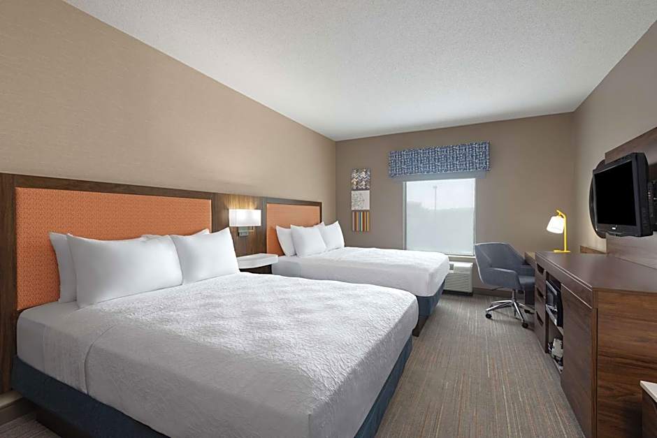 Hampton Inn By Hilton And Suites Harrisburg/North, Pa
