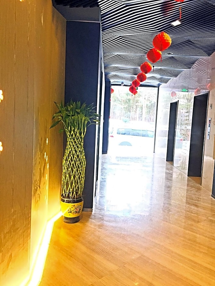 Lifu Hotel Wan Ke Li Jiang Tai Road Metro Station Branch – Guangzhou (Canton), IA