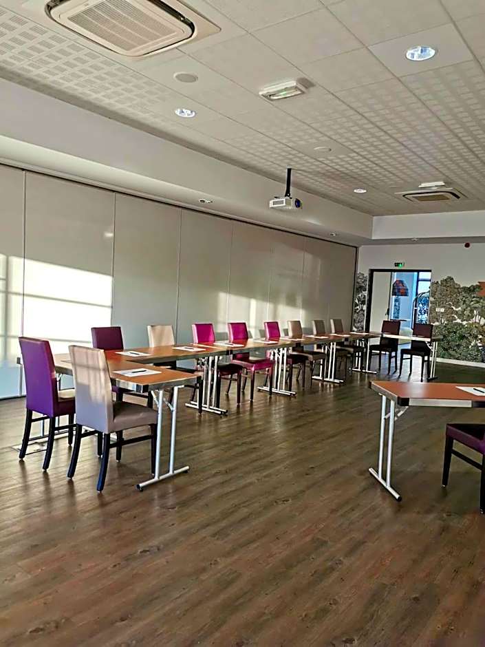 Hotel Ibis Styles Montargis Arboria