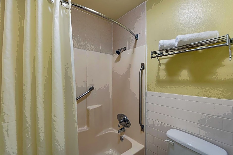 Motel 6-Livingston, TX