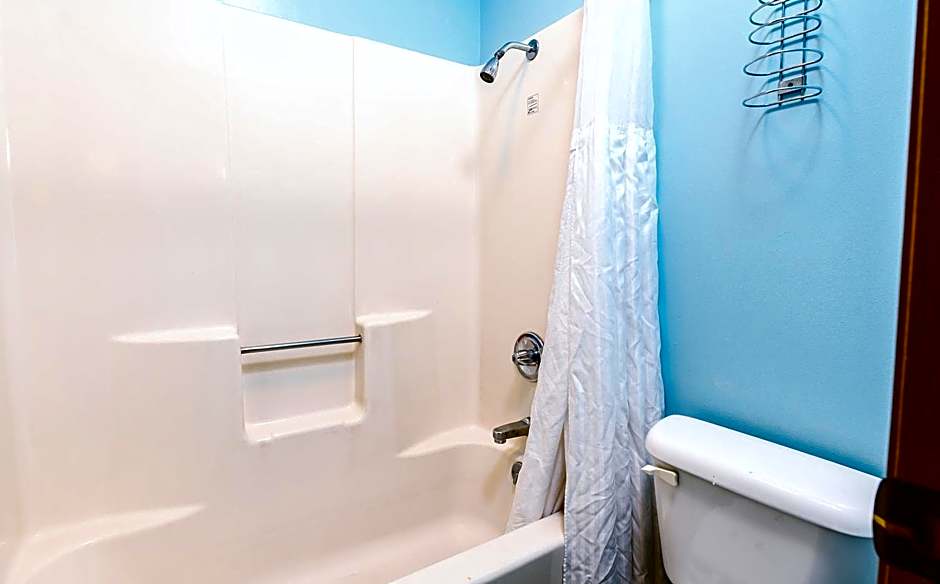 Blue Way Inn & Suites Wellington