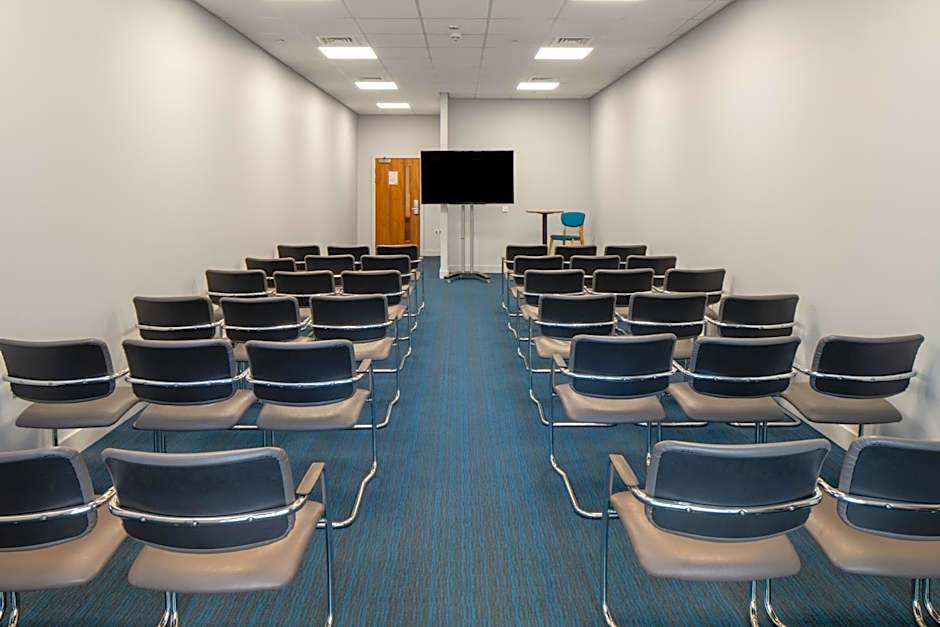 Holiday Inn Express Birmingham-Snow Hill By IHG