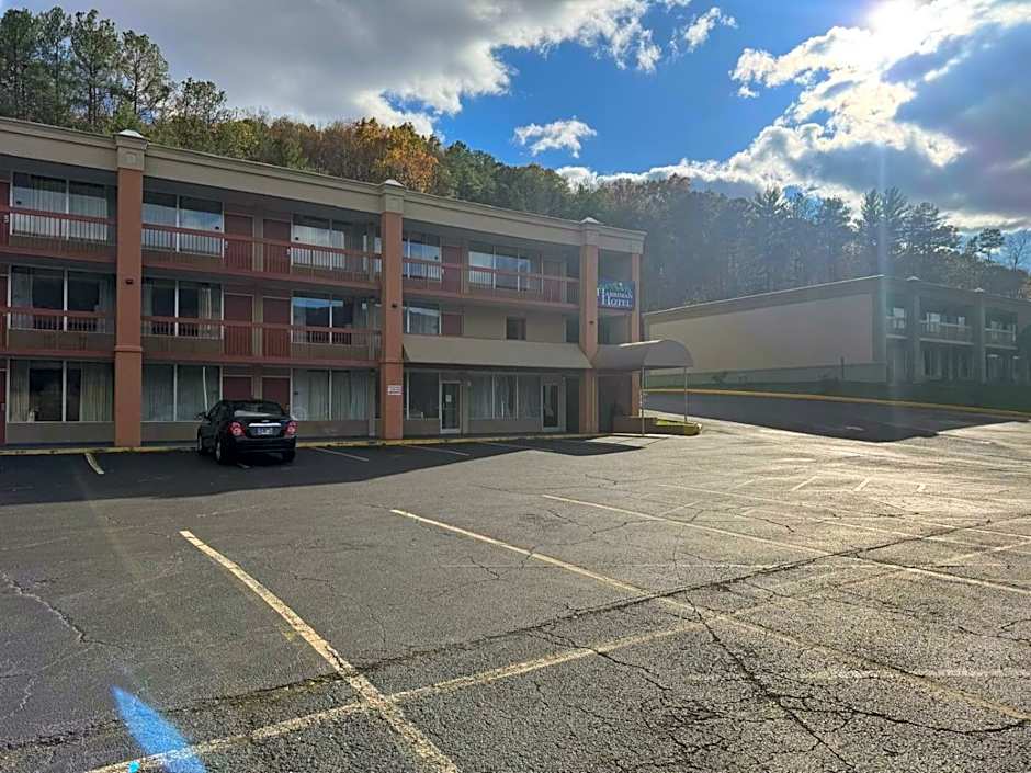 OYO Hotel Harriman near I-40