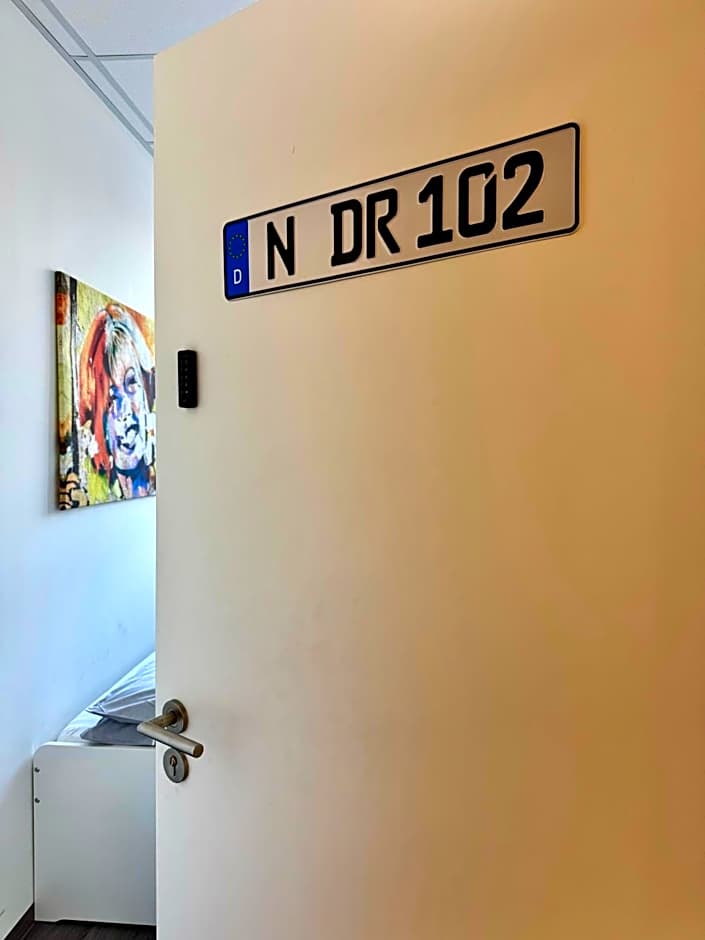 DRIVER ROOMS