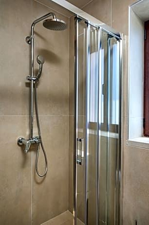Traditional Suite