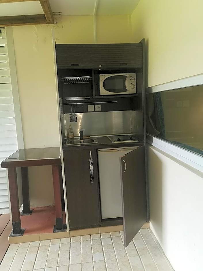 Studio dans Résidence Hotelière aux 3ilets Pointe du bout Résidence la Marina Carayou