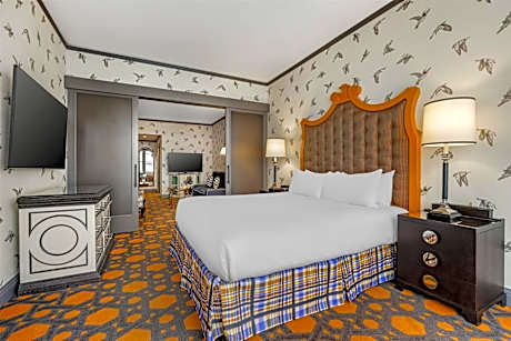 Mobility Accessible King Suite Roll-In Shower