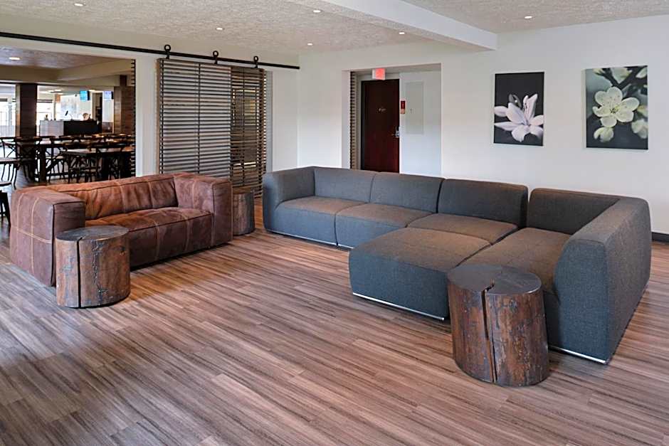 Hotel Ruby Sandpoint