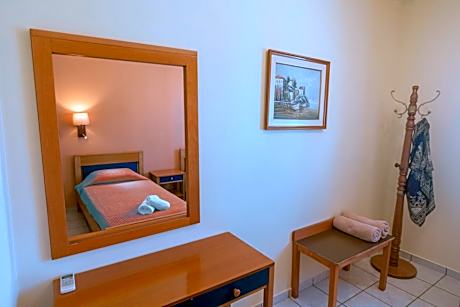 Two-Bedroom Apartment (4 Adults + 2 Children)