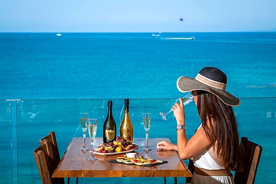 Porto Roma Seaside Studios