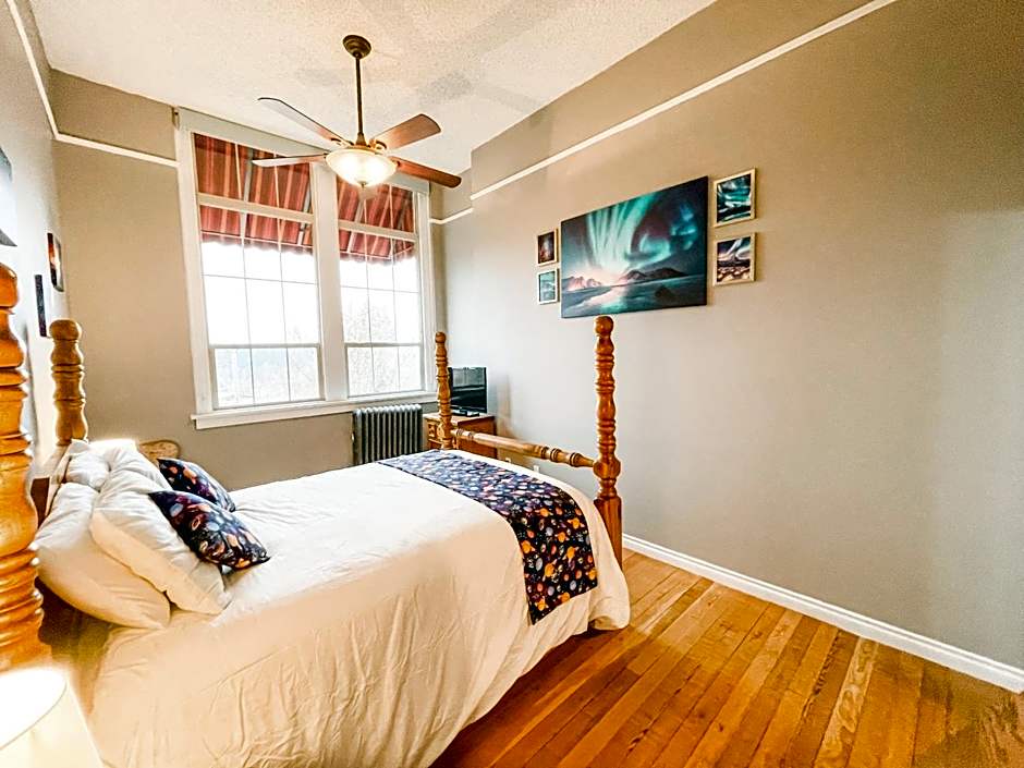 Northside School Bed & Breakfast