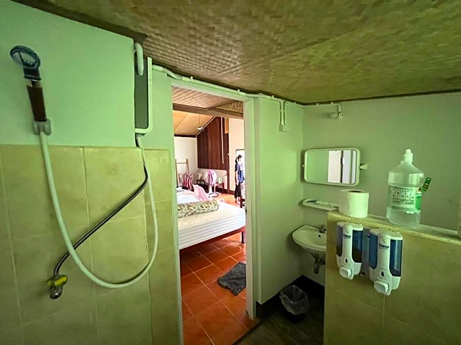 Brown House Chiangdao