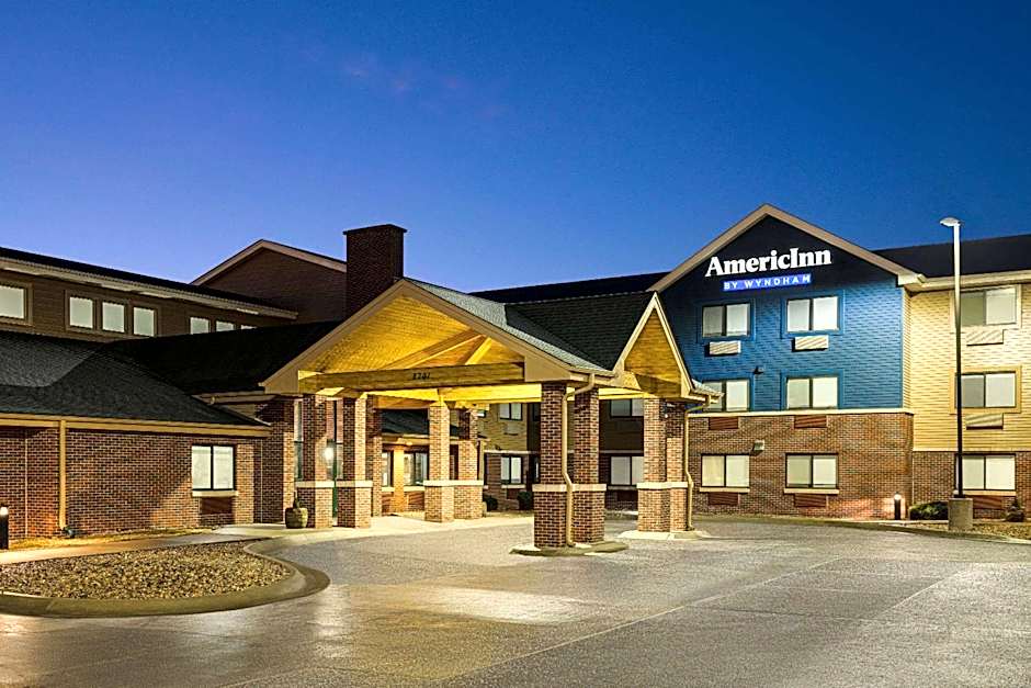 AmericInn by Wyndham Lincoln South