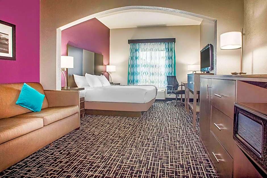 La Quinta Inn & Suites by Wyndham Pontoon Beach