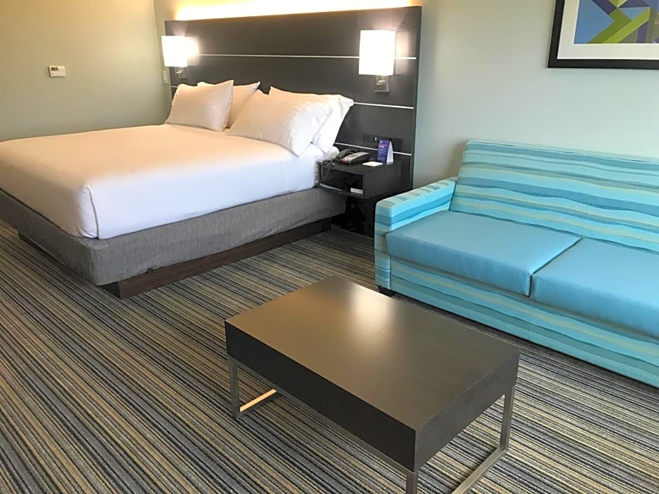 Holiday Inn Express & Suites Greenville SE - Simpsonville, an IHG Hotel