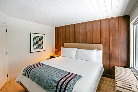 Heirloom Suite