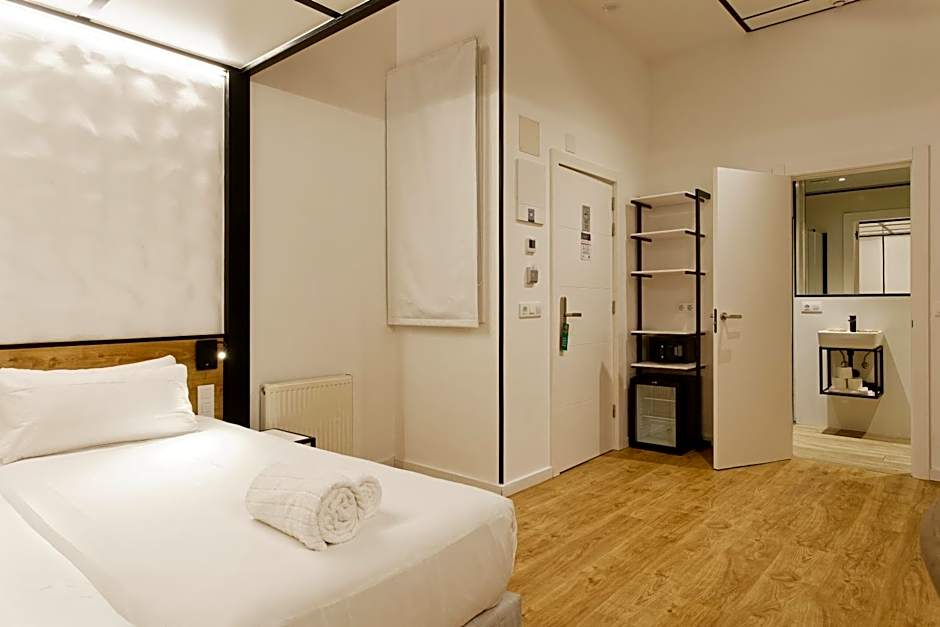 Green House Hotel