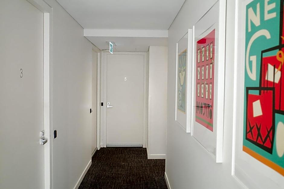 Crown Hotel Surry Hills