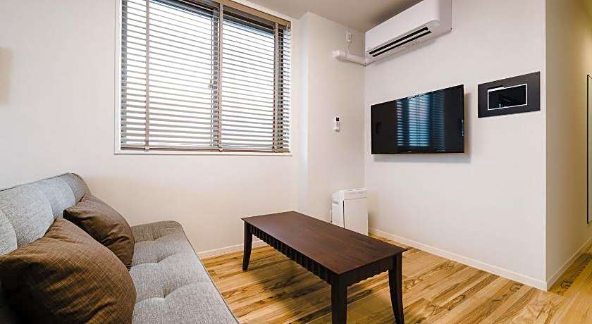 Trip Base HAKATAEKIMAE