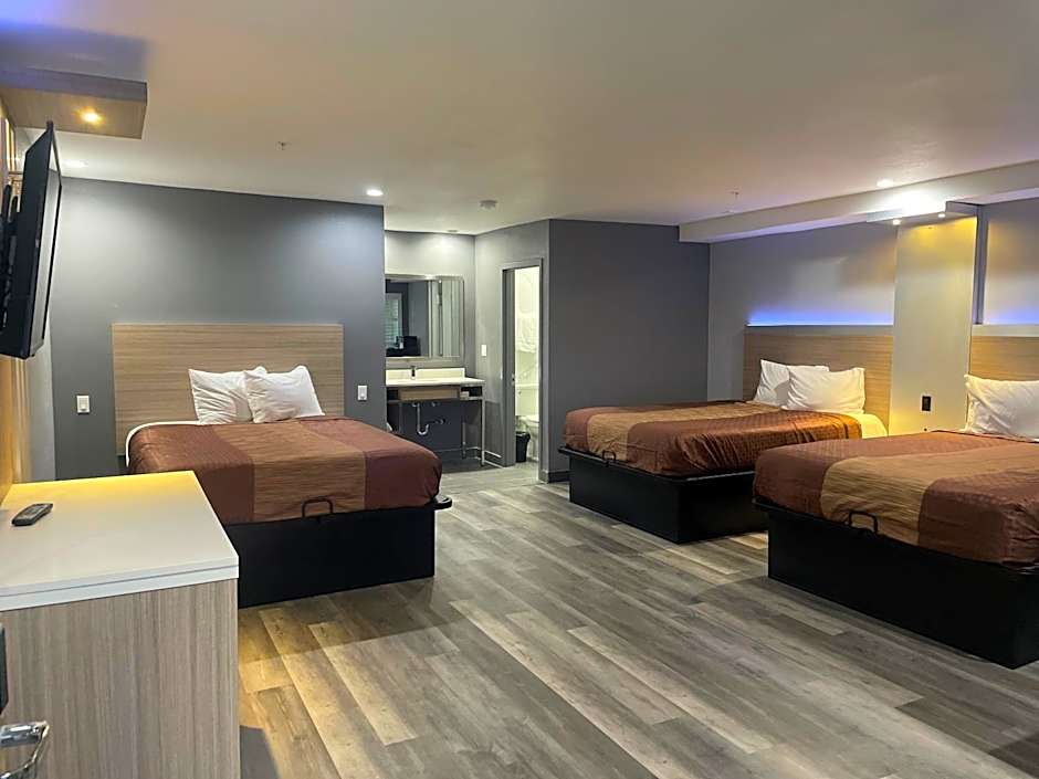 Travelodge by Wyndham Whittier