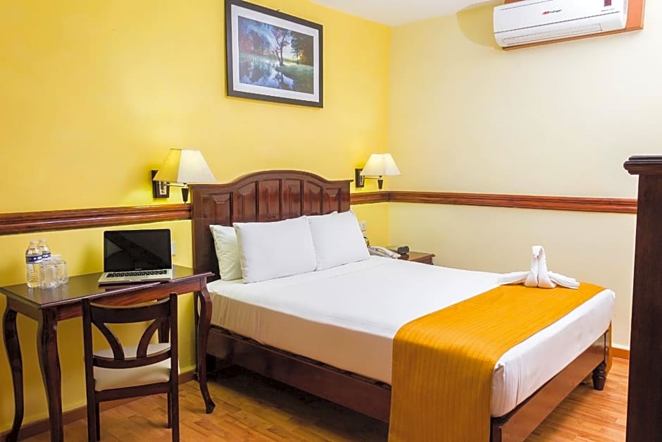 Hotel Madan Cárdenas
