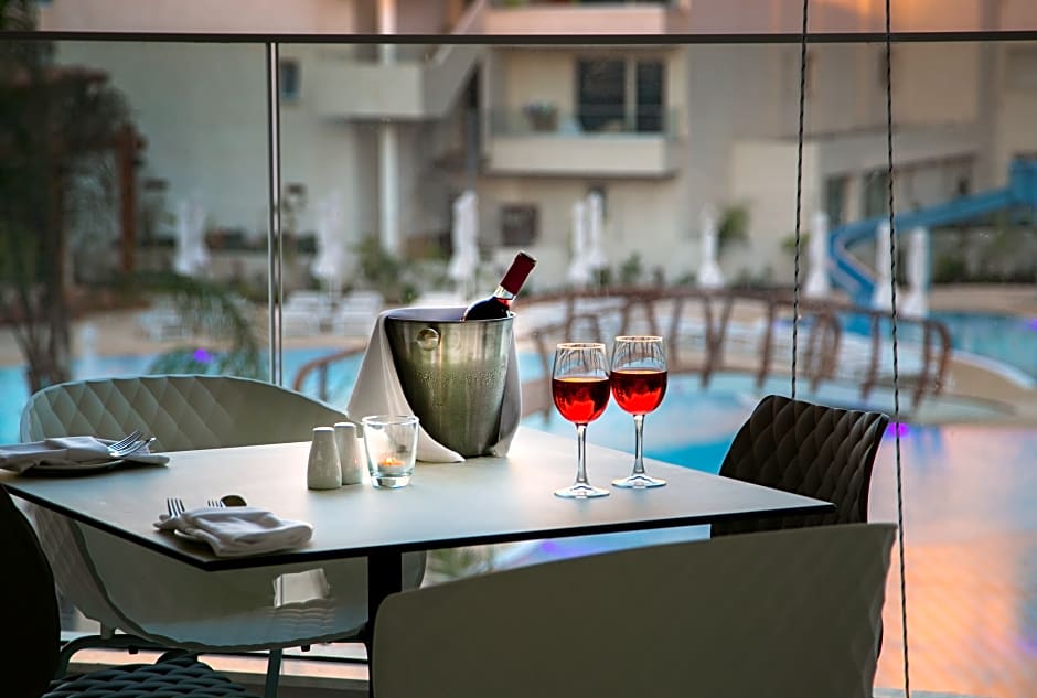 Vangelis Hotel & Suites