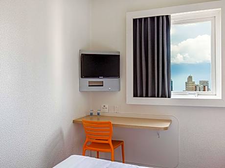 Standard Apartment With Twin Beds