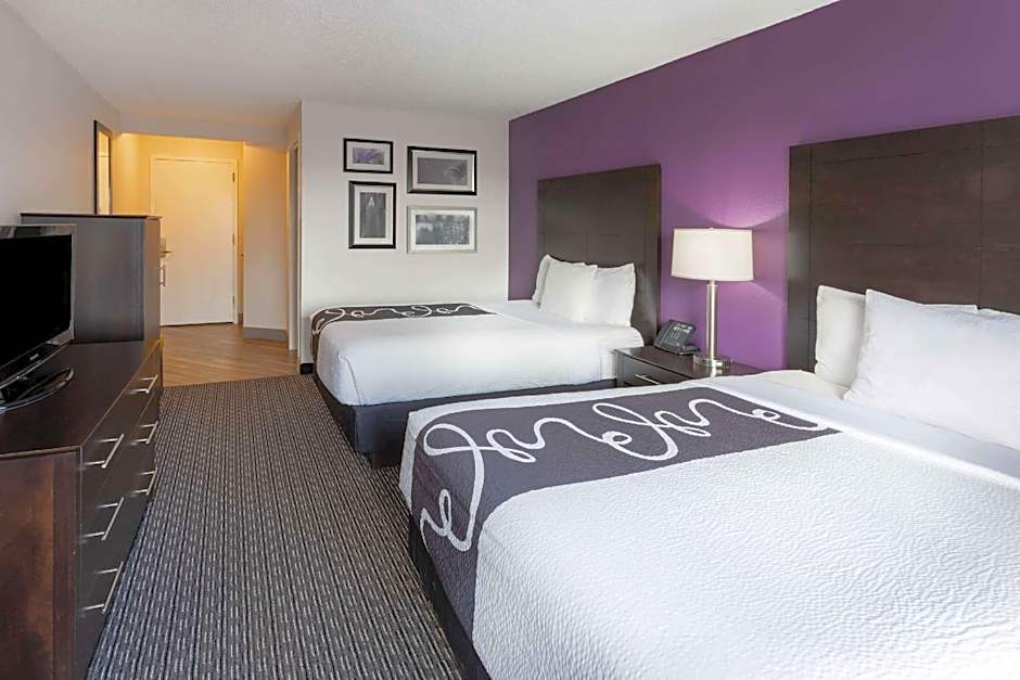 Bloom Hotel